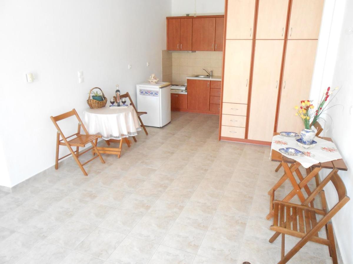 Chrysolithos Kerami Apartments Khalkíon Exterior photo